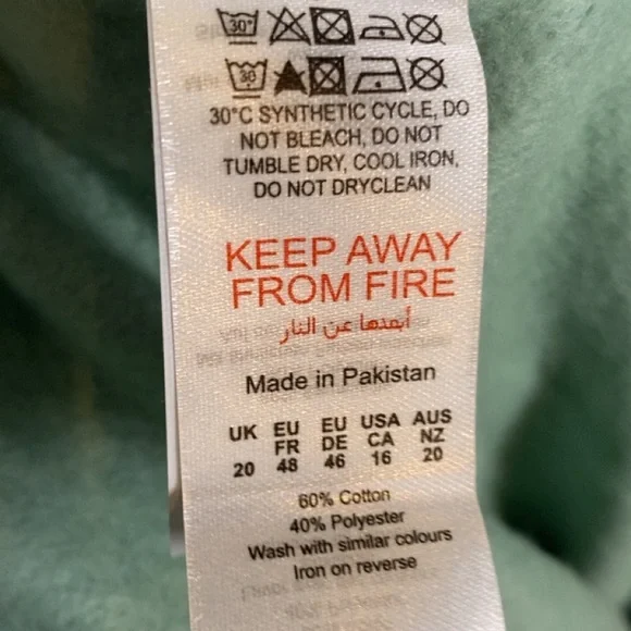 NEW PLT Sage Green Athleisure Stretch Shorts size 16 Pretty Little Thing plus - Picture 8 of 11